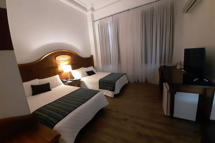 Room 72 of 109