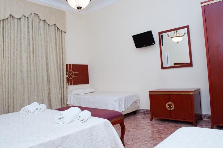 Room 14 of 17