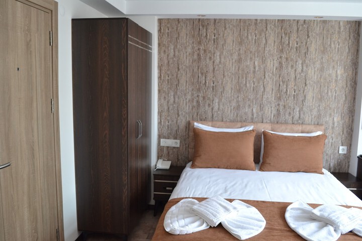 Room 12 of 88