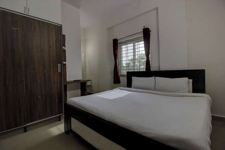 Room 3 of 5