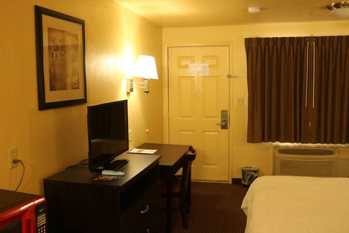 1 King Bed Mobility Accessible (20 of 20)