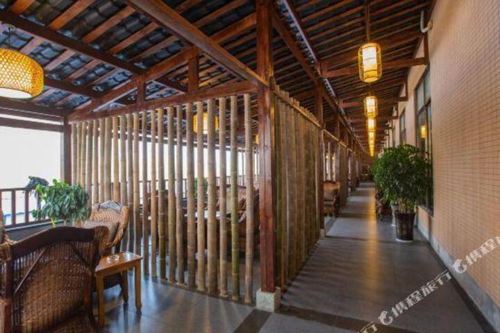 Bandao Hotel