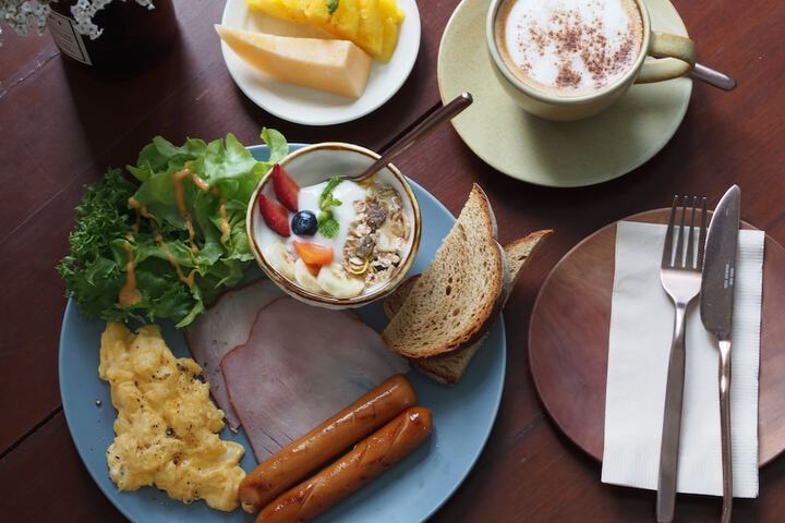 Breakfast/Coffee Service 30 of 32