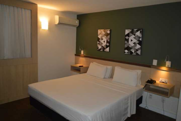 Room 13 of 75