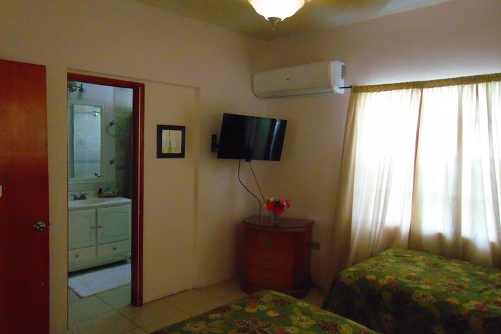 Room 11 of 193
