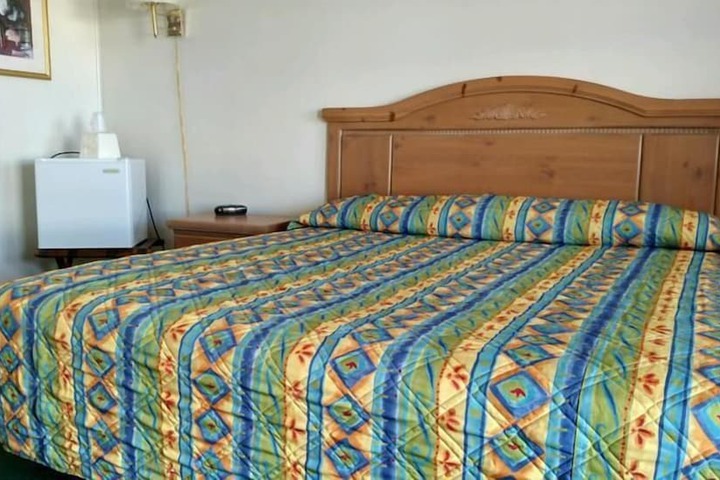 Room 7 of 35