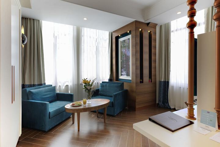 Hotel Interior 77 of 105