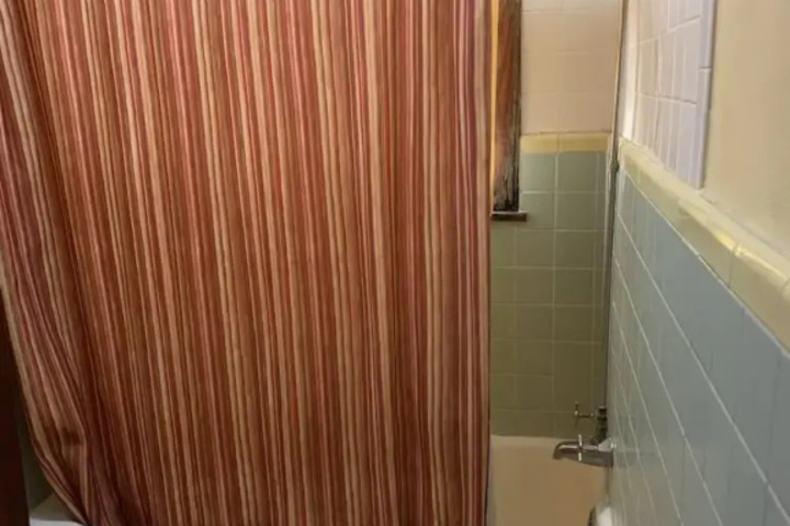 Room 10 of 10