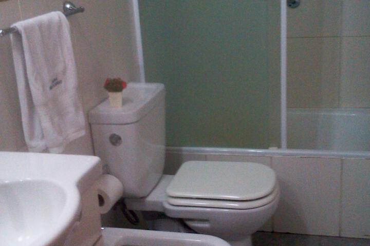 Room 32 of 33