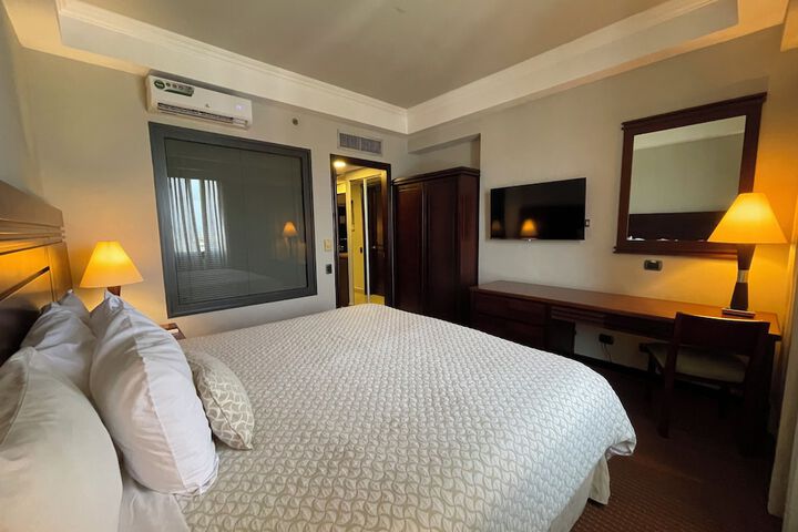 Room 25 of 91
