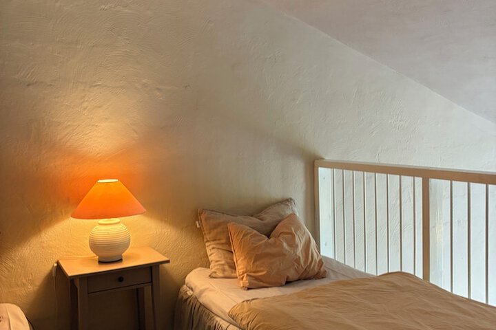 Room 17 of 94