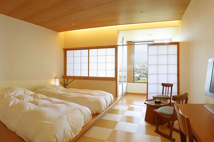 Room 30 of 122