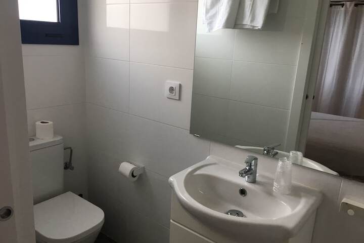 Room 65 of 104