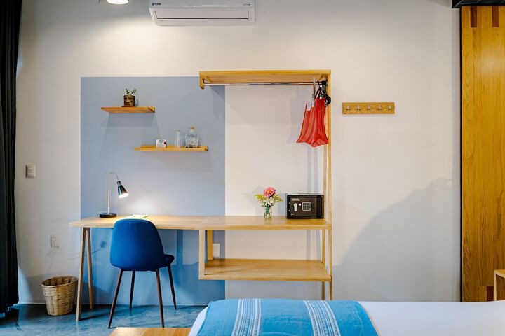 Room 13 of 92