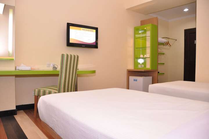 Room 15 of 49