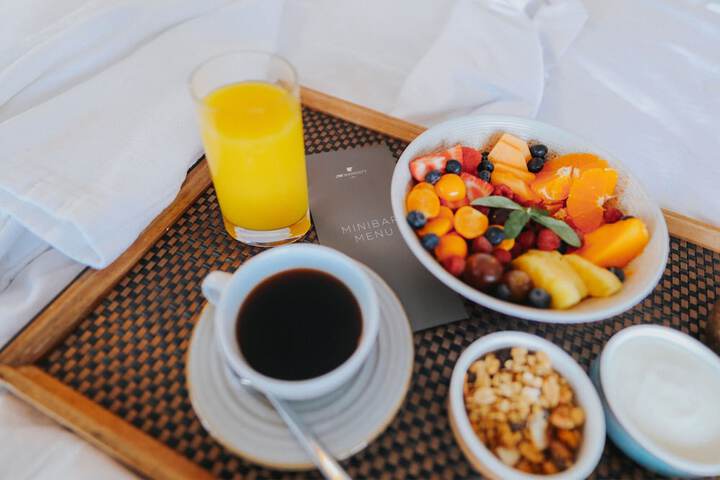 Breakfast/Coffee Service 122 of 196