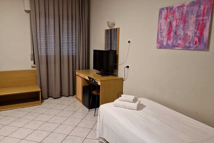 Room 7 of 45