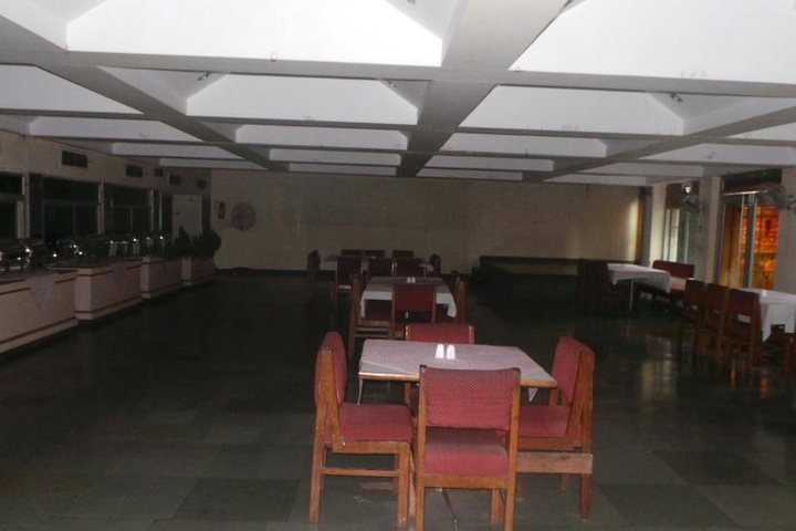 Dining 11 of 12