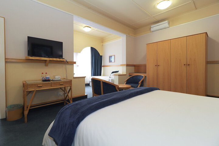 Room 18 of 68