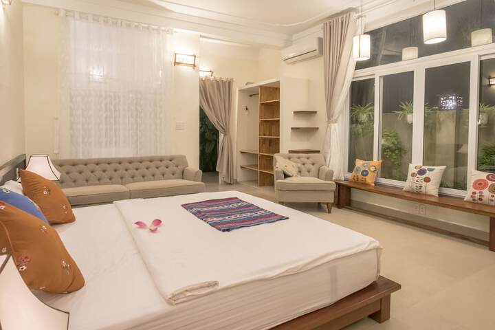 Room 7 of 70