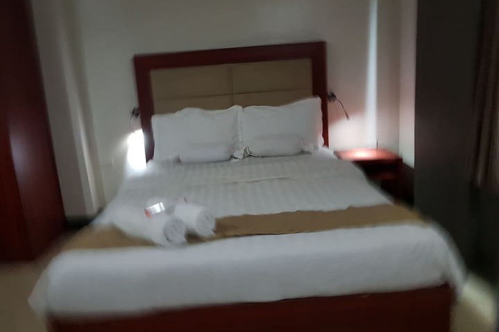 Room 16 of 36
