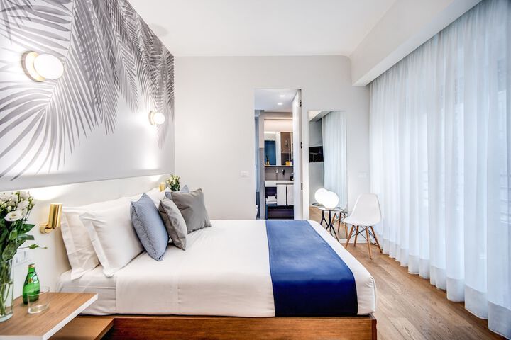 Room 14 of 24