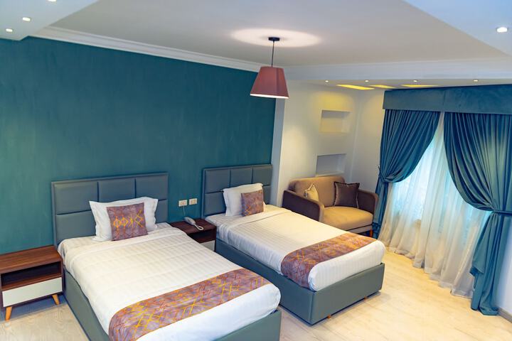 Room 27 of 158