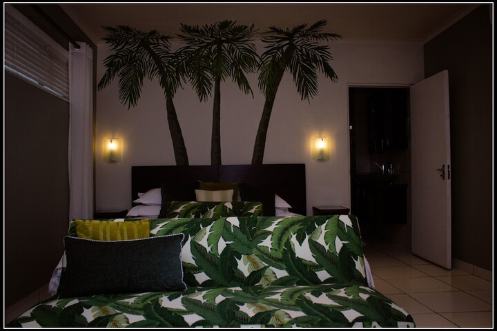 Room 27 of 162