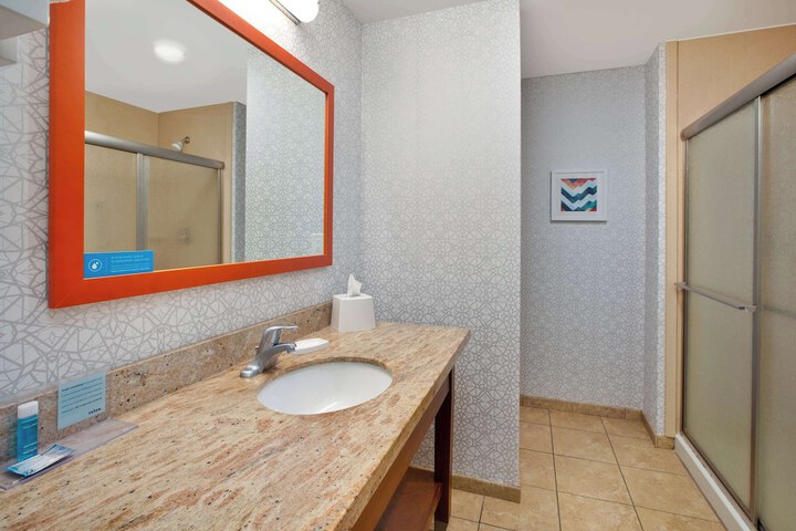 Bathroom shower