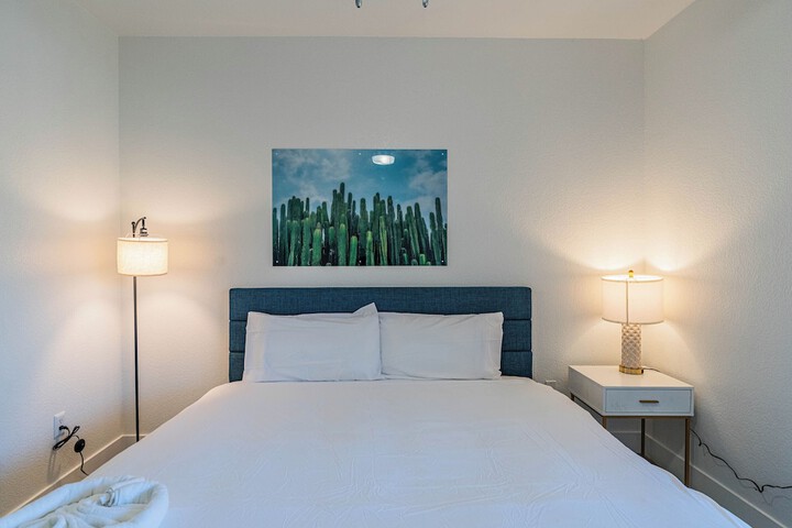 Room 34 of 116