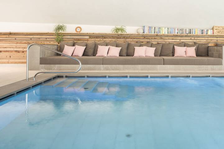 Pool 21 of 78