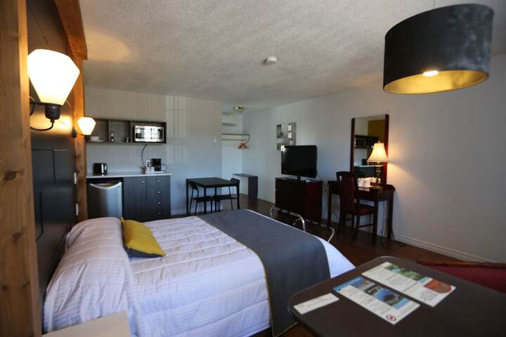 Motel Le Riviera in La Malbaie, QC