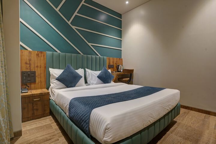 Room 5 of 21