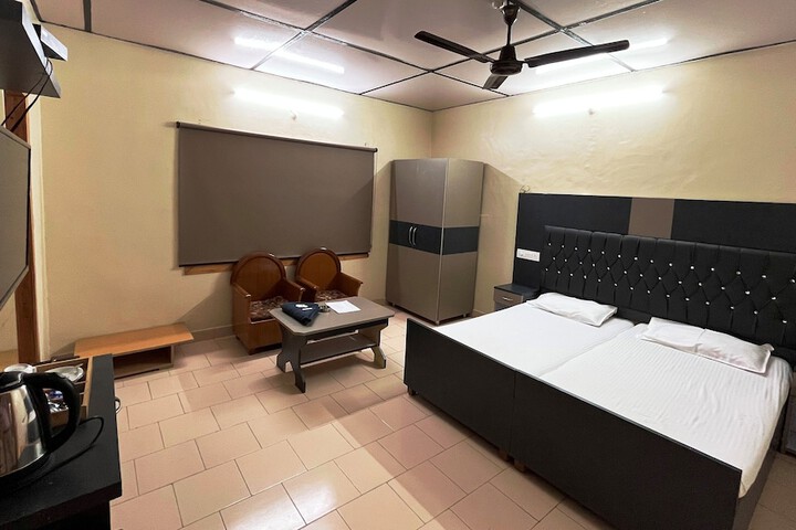 Room 16 of 56