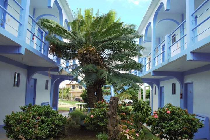 Lorilynns Hotel Tinian