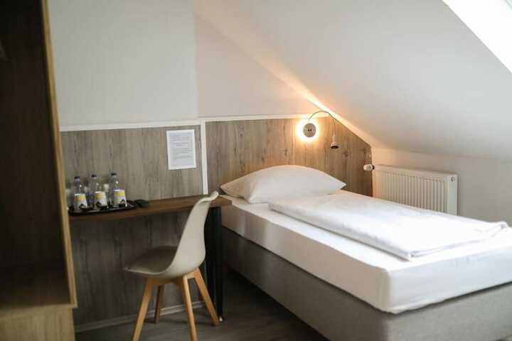 Room 5 of 25
