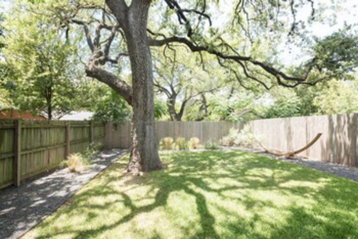 Property Grounds 24 of 40