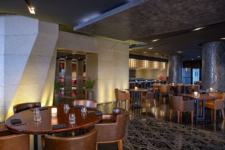 Dining 80 of 128