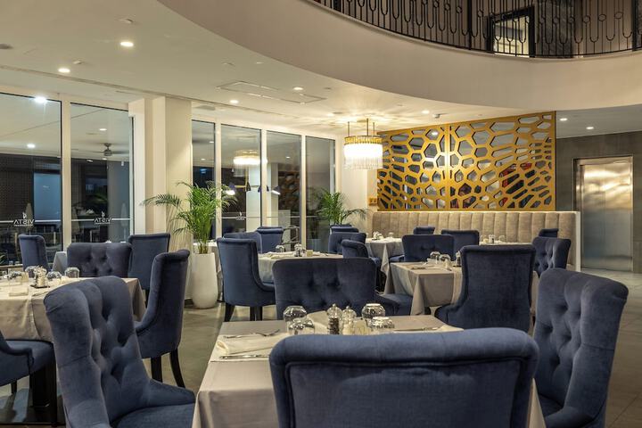 Dining 50 of 81