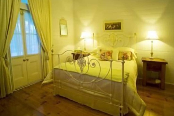 Room 10 of 31