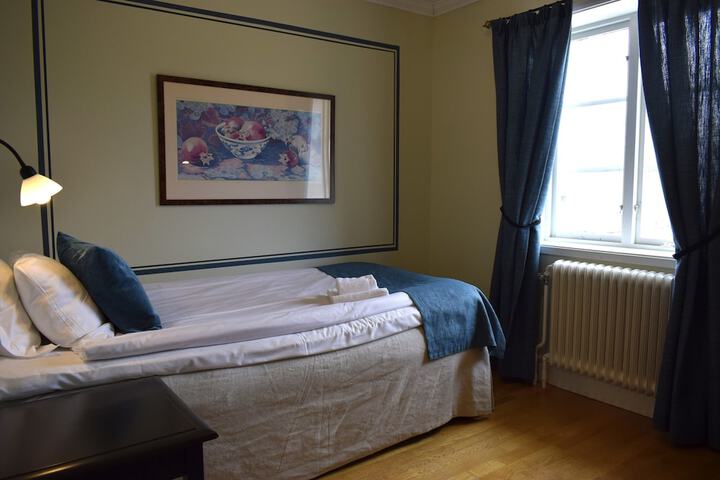Room 7 of 65