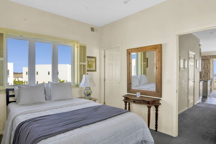 Room 32 of 219