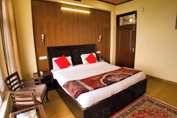 Room 42 of 81