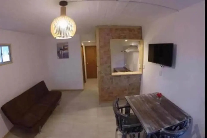 Room 4 of 6