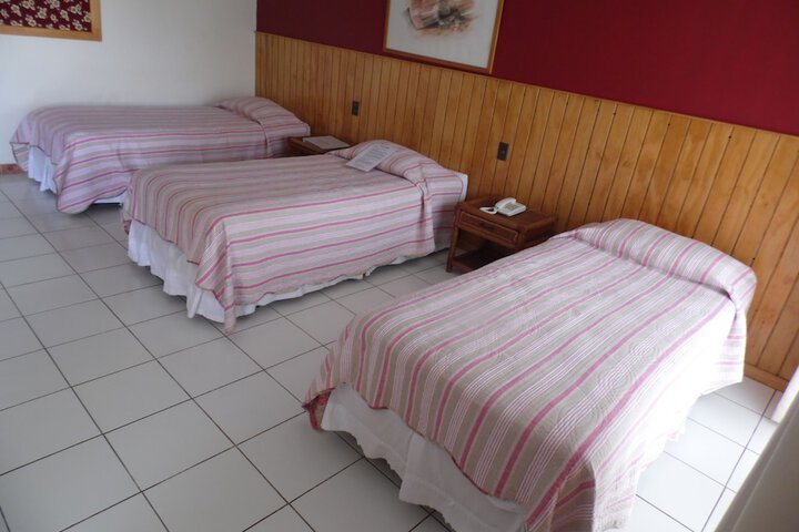 Room 10 of 34