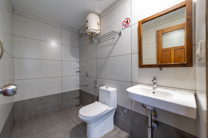Room 50 of 72