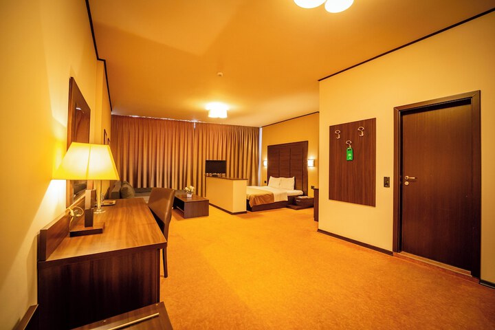 Room 10 of 58