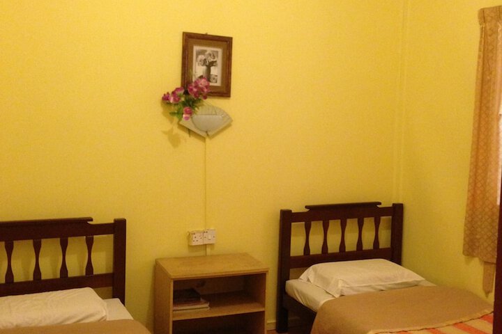 Room 5 of 34