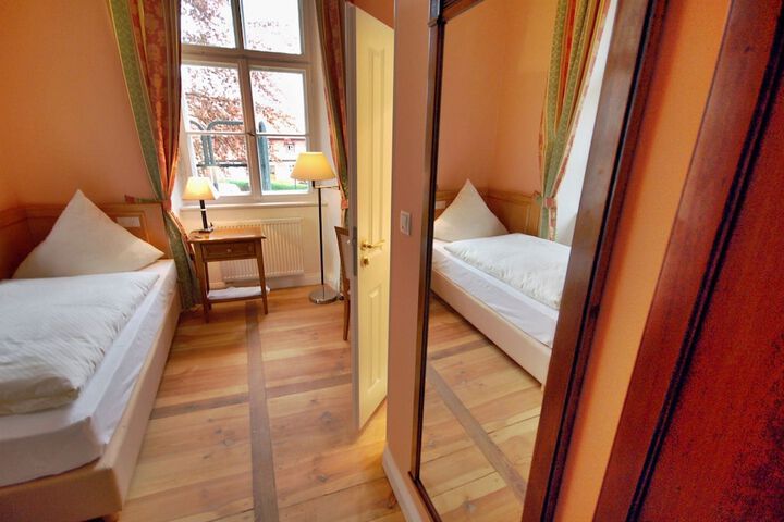 Room 9 of 55