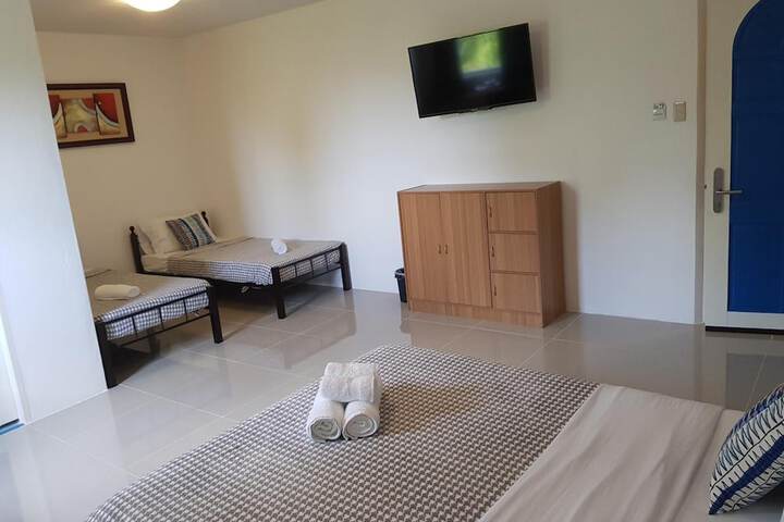 Room 14 of 50